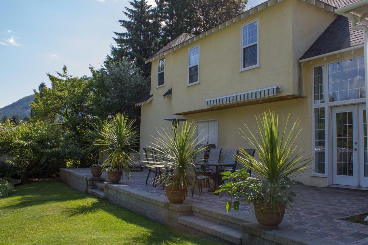 Genelle House B&B Guest House Bagian luar foto